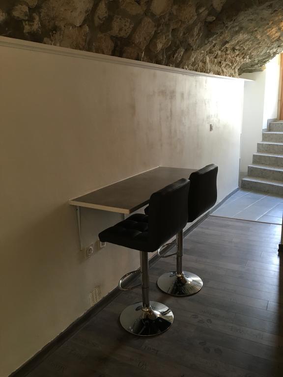 Ferienwohnung La Grotte La Garde-Adhémar Exterior foto